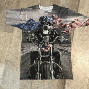 Spirit of America size small T-shirt, 100% polyester